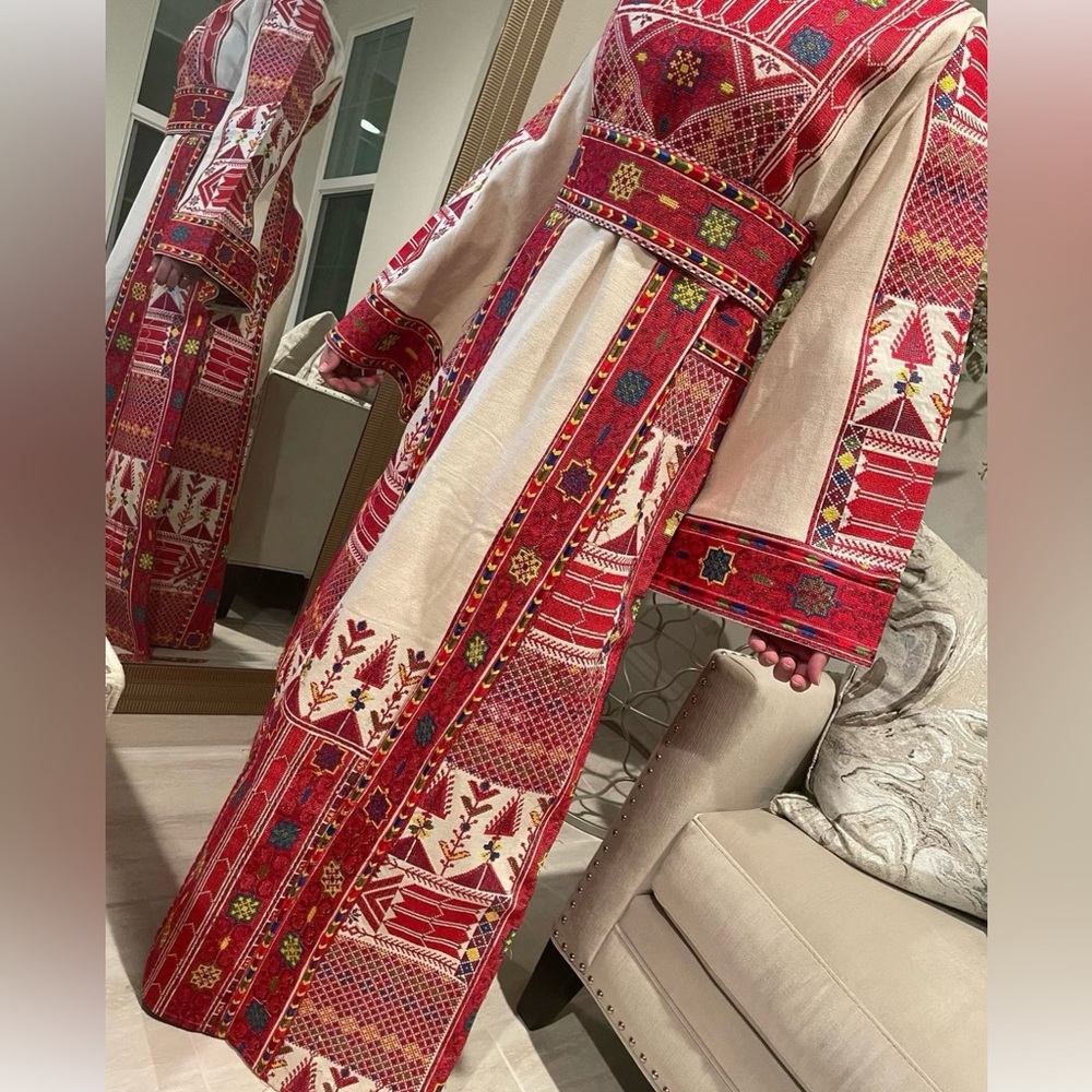 Palestinian thob -  Brand new